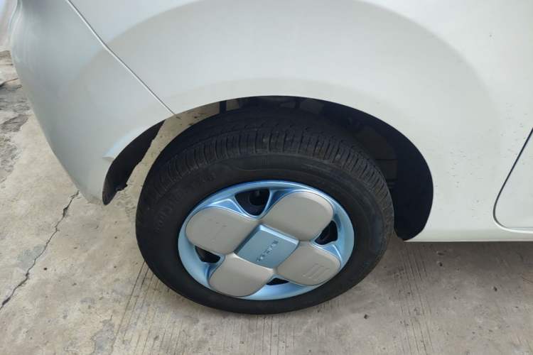 Used Geely Galaxy Panda 2024 Panda Mini 200km Endurance Bear Right Rear Wheel Hub