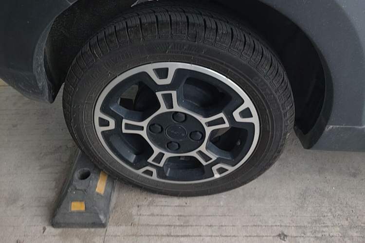 Used Geely Galaxy Panda 2024 200km Panda Rider Right Rear Wheel Hub