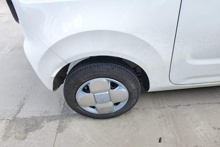 Used Geely Galaxy Panda 2024 Panda Mini 200km Endurance Bear Right Rear Wheel Hub
