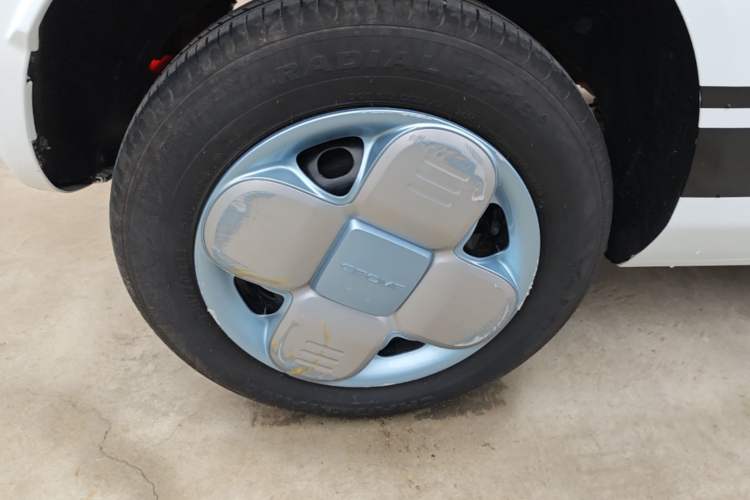 Used Geely Galaxy Panda 2024 Panda Mini 200km Endurance Bear Right Rear Wheel Hub