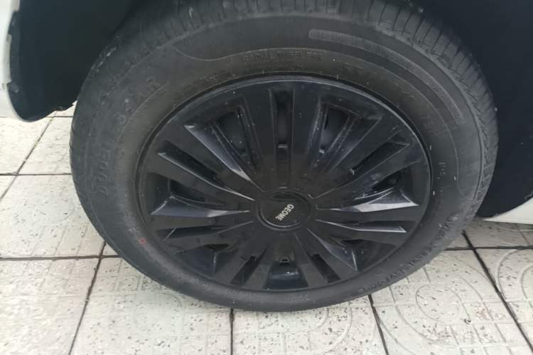 Used Geely Galaxy Panda 2024 Panda Mini 200km Endurance Bear Right Rear Wheel Hub