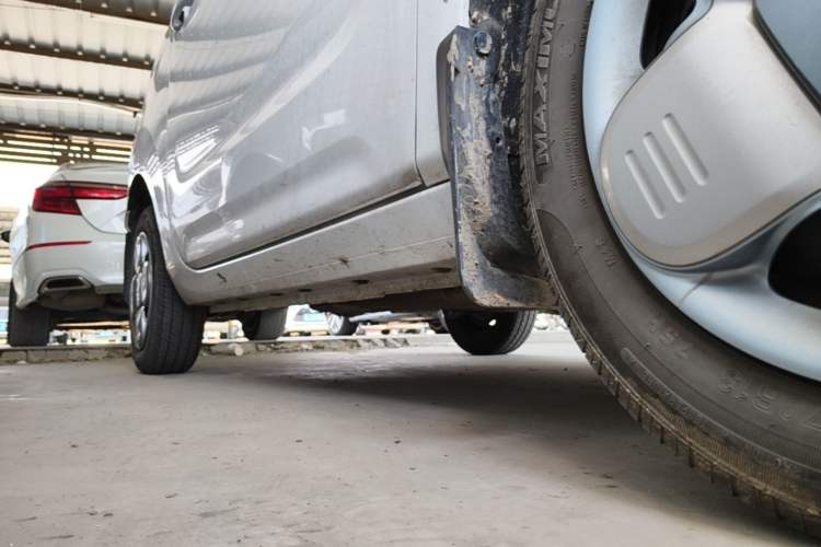 Used Geely Galaxy Panda 2024 Panda Mini 200km Endurance Bear Right Side Sill