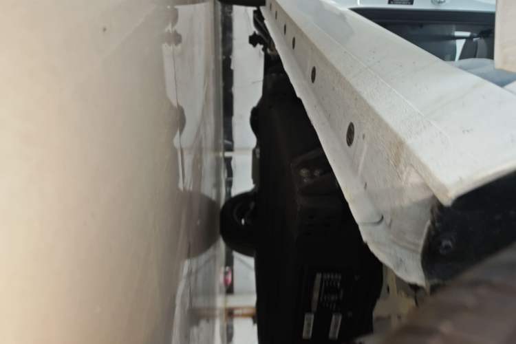 Used Geely Galaxy Panda 2024 Panda Mini 200km Endurance Bear Right Side Sill