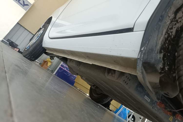 Used Geely Galaxy Panda 2024 Panda Mini 200km Endurance Bear Right Side Sill