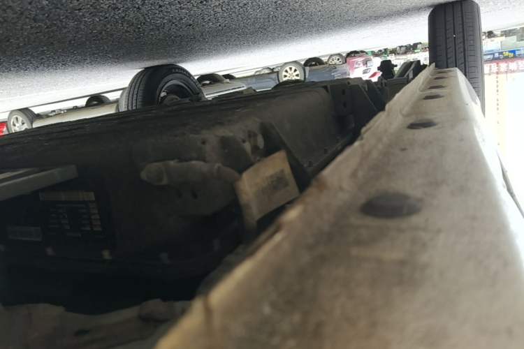 Used Geely Galaxy Panda 2024 Panda Mini 200km Endurance Bear Right Side Sill