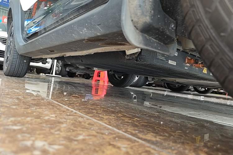 Used Geely Galaxy Panda 2024 200km Panda Rider Right Side Sill