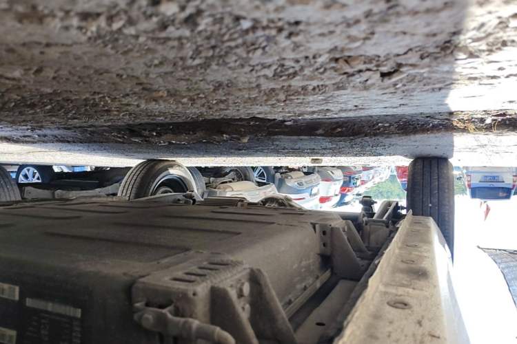Used Geely Galaxy Panda 2024 Panda Mini 200km Endurance Bear Right Side Sill