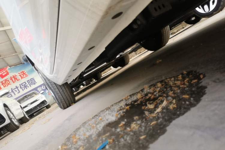 Used Geely Galaxy Panda 2024 Panda Mini 200km Endurance Bear Right Side Sill