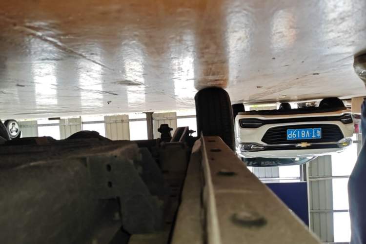 Used Geely Galaxy Panda 2024 Facelifted Panda Mini 200km Dragon Edition Right Side Sill
