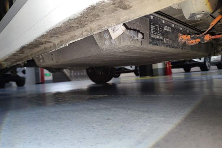 Used Geely Galaxy Panda 2024 Panda Mini 200km Endurance Bear Right Side Sill