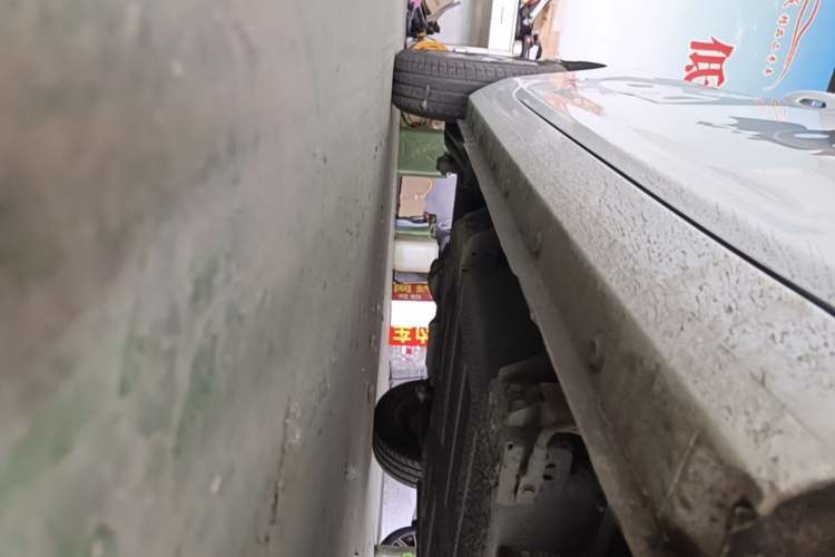 Used Geely Galaxy Panda 2024 Panda Mini 200km Longteng PRO Edition Right Side Sill