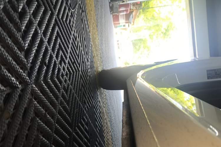 Used Geely Galaxy Panda 2024 Panda Mini 200km Endurance Bear Right Side Sill