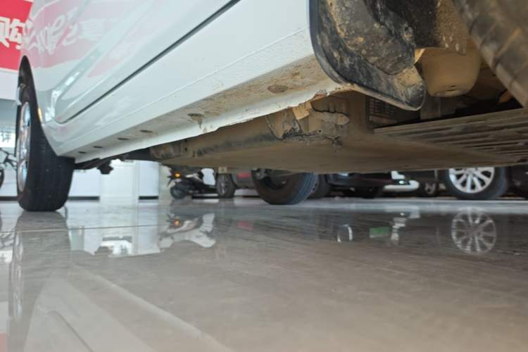 Used Geely Galaxy Panda 2024 Panda Mini 200km Endurance Bear Right Side Sill