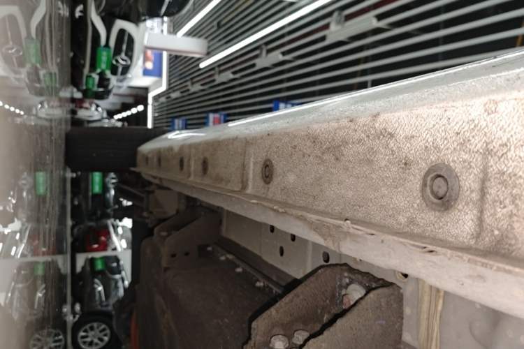 Used Geely Galaxy Panda 2024 Panda Mini 200km Endurance Bear Right Side Sill