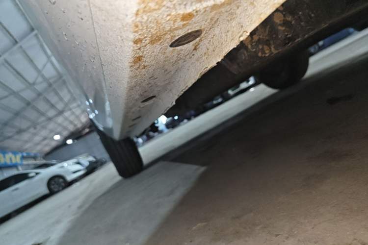 Used Geely Galaxy Panda 2024 Panda Mini 200km Endurance Bear Right Side Sill
