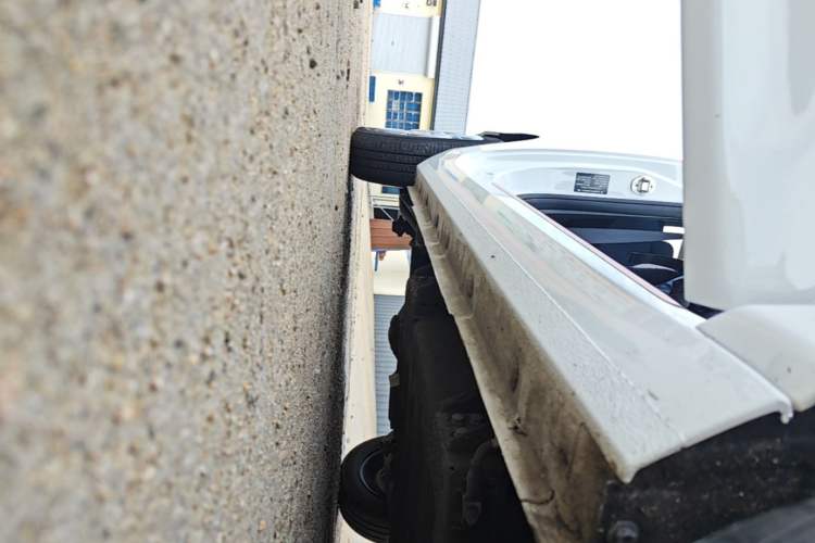 Used Geely Galaxy Panda 2024 Panda Mini 200km Endurance Bear Right Side Sill