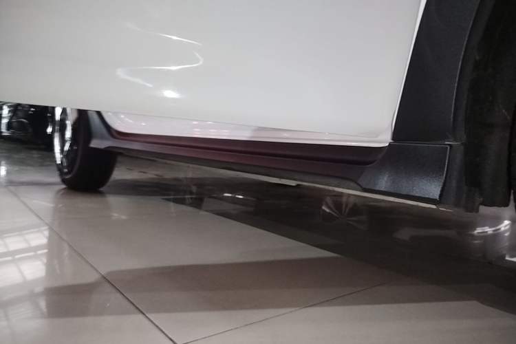 Used Geely Galaxy Panda 2024 200km Panda Kart Right Side Sill