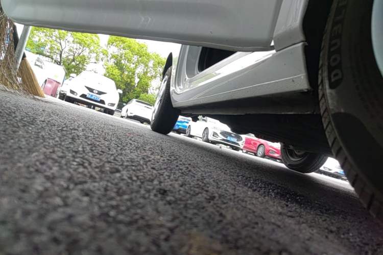 Used Geely Galaxy Panda 2024 Panda Mini 200km Endurance Bear Right Side Sill