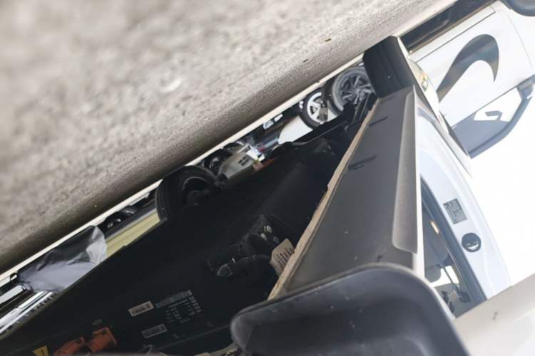 Used Geely Galaxy Panda 2024 200km Panda Kart Right Side Sill