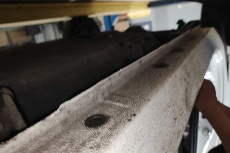 Used Geely Galaxy Panda 2024 Panda Mini 200km Endurance Bear Right Side Sill