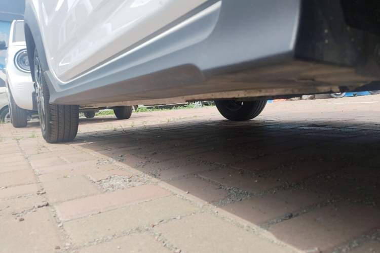 Used Geely Galaxy Panda 2024 200km Panda Kart Right Side Sill