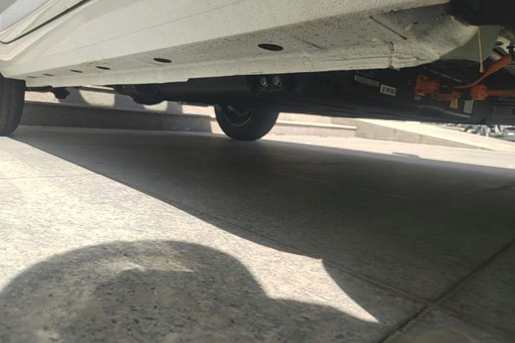 Used Geely Galaxy Panda 2024 Panda Mini 200km Endurance Bear Right Side Sill