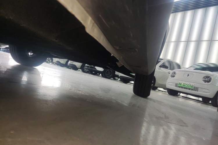 Used Geely Galaxy Panda 2024 200km Panda Rider Right Side Sill