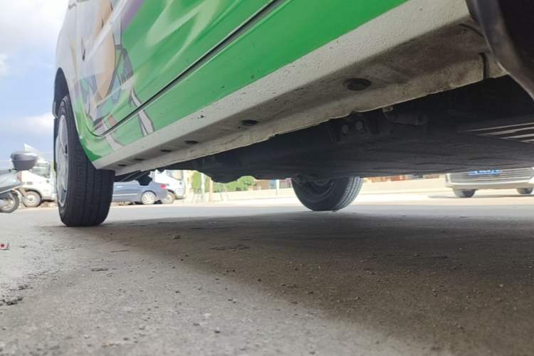 Used Geely Galaxy Panda 2024 Panda Mini 200km Endurance Bear Right Side Sill