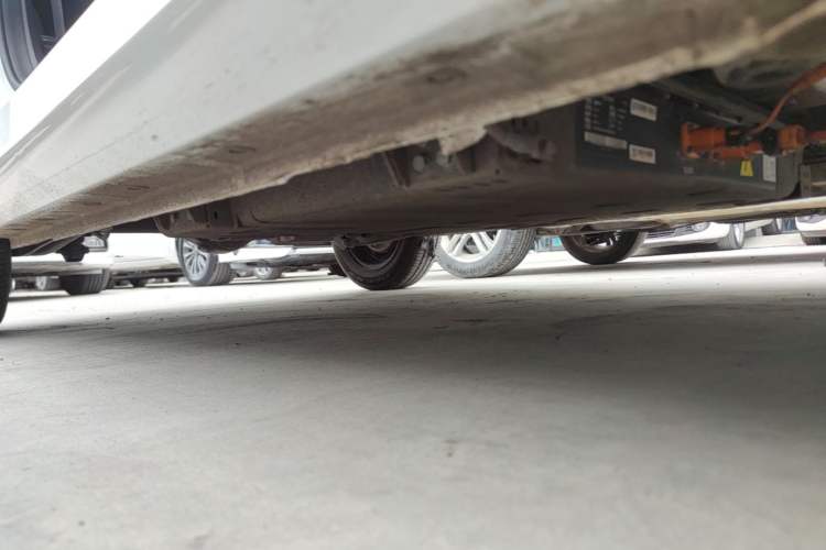 Used Geely Galaxy Panda 2024 Panda Mini 200km Endurance Bear Right Side Sill