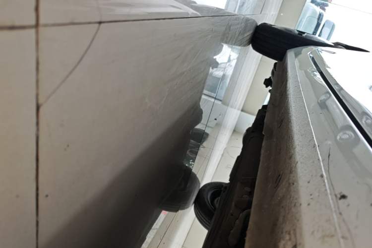 Used Geely Galaxy Panda 2024 Panda Mini 200km Endurance Bear Right Side Sill