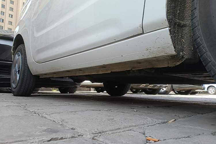 Used Geely Galaxy Panda 2024 Panda Mini 200km Endurance Bear Right Side Sill