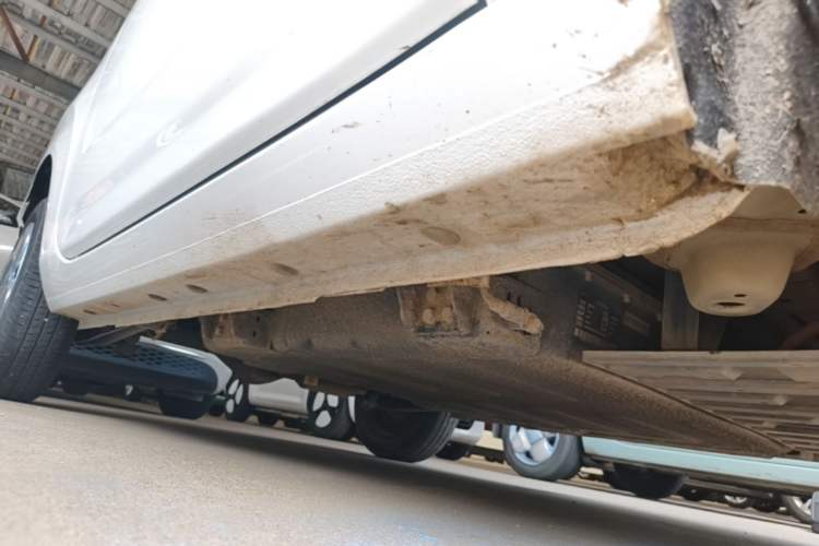Used Geely Galaxy Panda 2024 Panda Mini 200km Longteng PRO Edition Right Side Sill