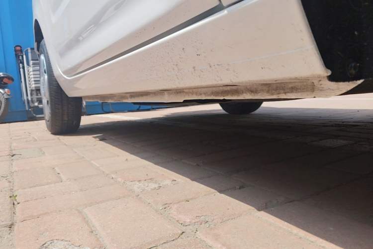 Used Geely Galaxy Panda 2024 Panda Mini 200km Endurance Bear Right Side Sill