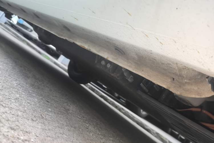 Used Geely Galaxy Panda 2024 Panda Mini 200km Endurance Bear Right Side Sill