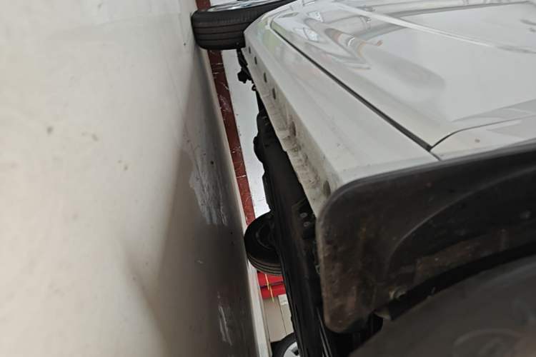 Used Geely Galaxy Panda 2024 Panda Mini 200km Endurance Bear Right Side Sill