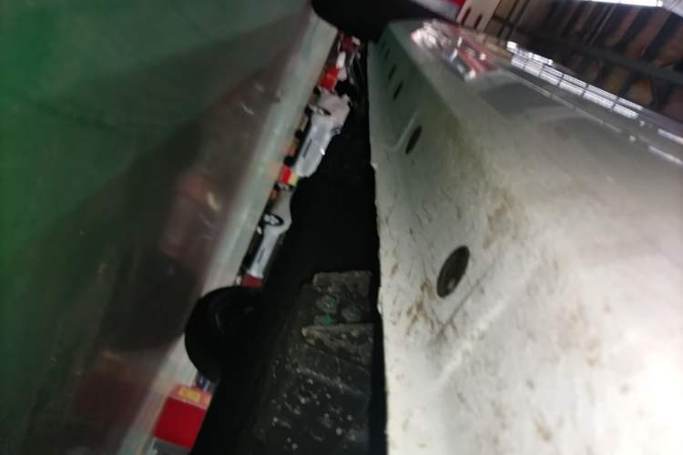 Used Geely Galaxy Panda 2024 Panda Mini 200km Endurance Bear Right Side Sill