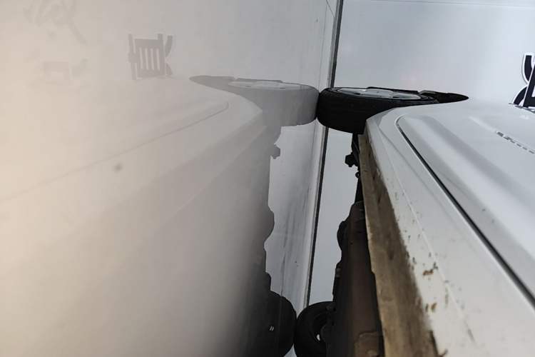 Used Geely Galaxy Panda 2024 Panda Mini 200km Endurance Bear Right Side Sill