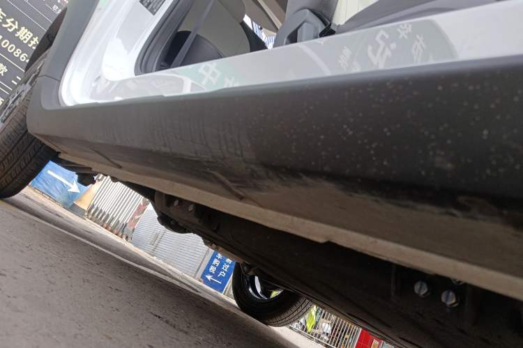 Used Geely Galaxy Panda 2024 200km Panda Rider Right Side Sill