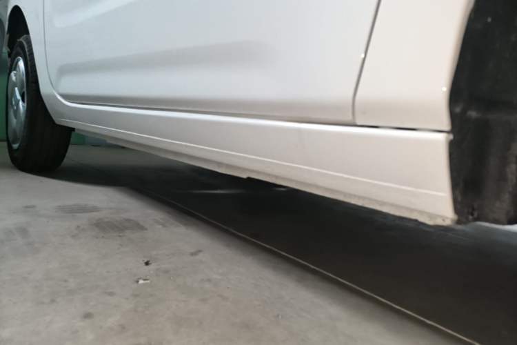 Used Geely Galaxy Panda 2024 Panda Mini 200km Endurance Bear Right Side Sill