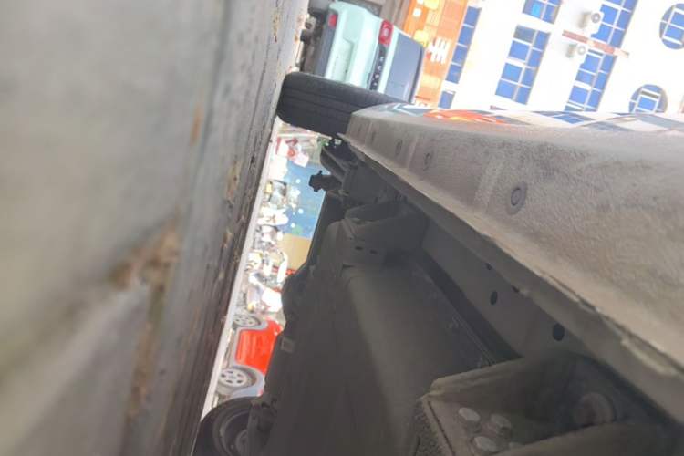 Used Geely Galaxy Panda 2024 Panda Mini 200km Endurance Bear Right Side Sill