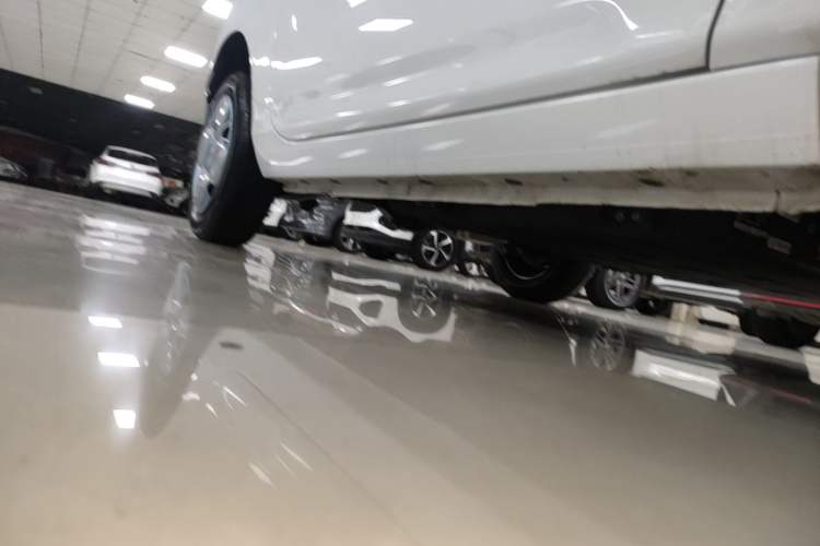 Used Geely Galaxy Panda 2024 Panda Mini 200km Endurance Bear Right Side Sill