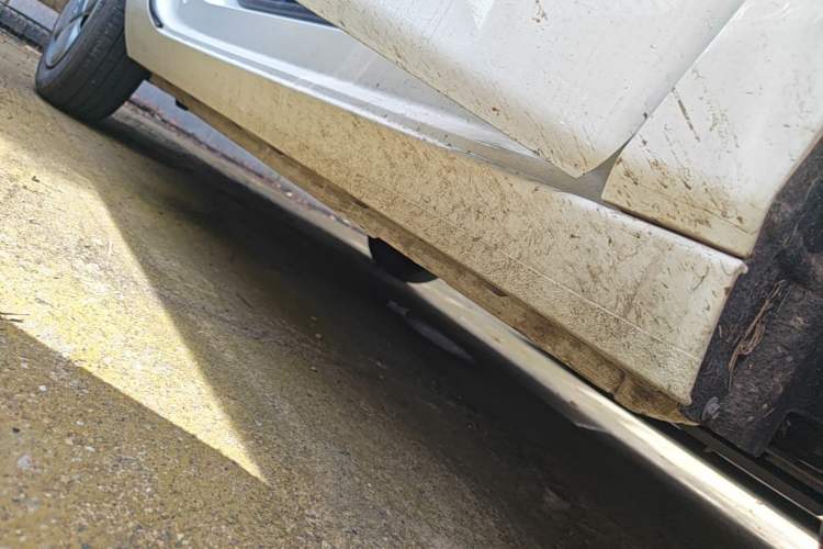 Used Geely Galaxy Panda 2024 Panda Mini 200km Endurance Bear Right Side Sill