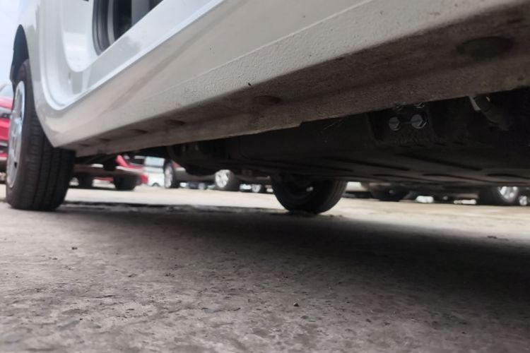Used Geely Galaxy Panda 2024 Panda Mini 200km Longteng PRO Edition Right Side Sill