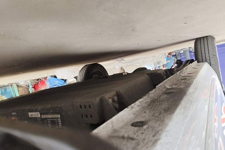 Used Geely Galaxy Panda 2024 Panda Mini 200km Endurance Bear Right Side Sill