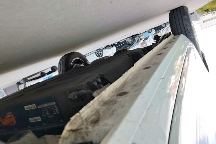 Used Geely Galaxy Panda 2024 Panda Mini 200km Endurance Bear Right Side Sill