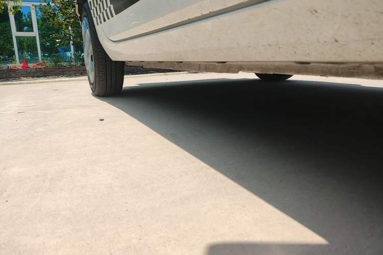 Used Geely Galaxy Panda 2024 Panda Mini 200km Endurance Bear Right Side Sill