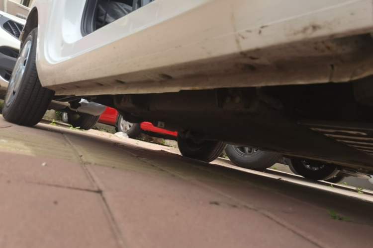 Used Geely Galaxy Panda 2024 Panda Mini 200km Longteng PRO Edition Right Side Sill