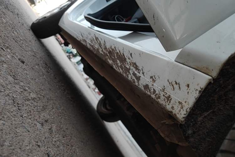 Used Geely Galaxy Panda 2024 Panda Mini 200km Endurance Bear Right Side Sill