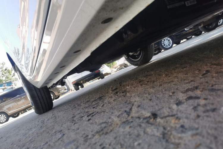 Used Geely Galaxy Panda 2024 Panda Mini 200km Endurance Bear Right Side Sill