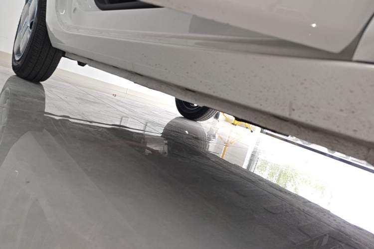 Used Geely Galaxy Panda 2024 Panda Mini 200km Endurance Bear Right Side Sill